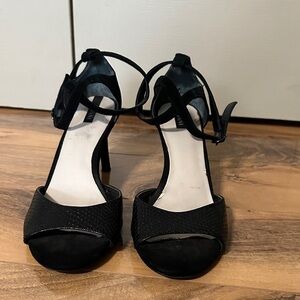 Alfani Black Women's Heels with Ankle criss cross Strap Size 8